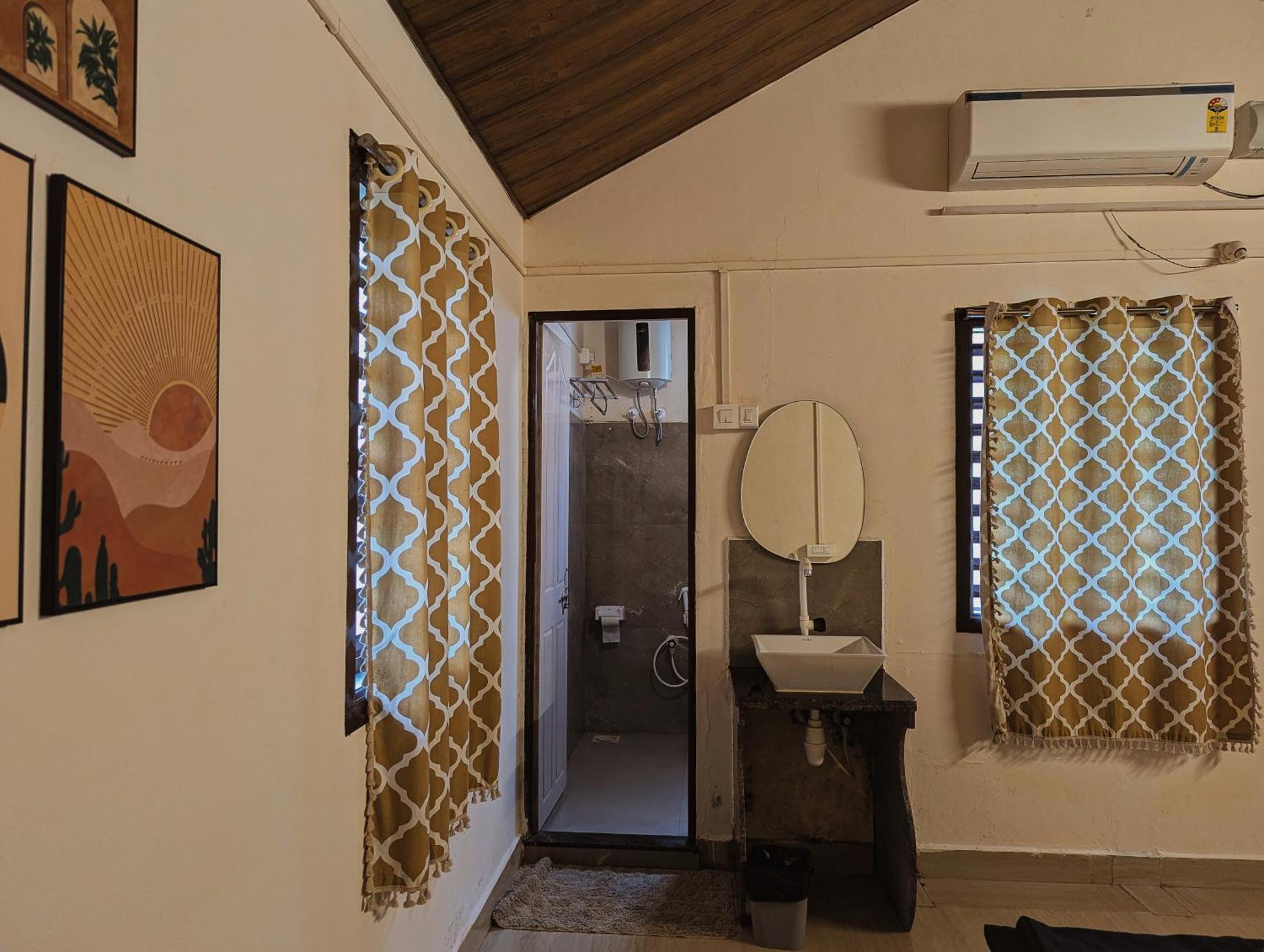 Sunset Cafe Beach Stay Gokarna  Eksteriør bilde